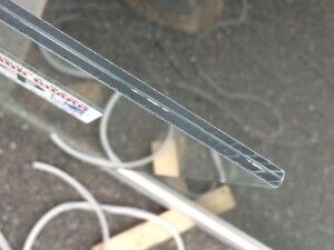防犯ガラス断面図