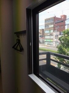 タテ枠の取り付け