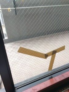 網入りガラス
