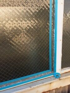 ガラス交換後　コーキング