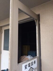 ガラス　取り外し後