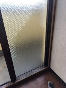 交換後のはめ殺し窓のガラス