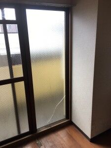 マンション　ガラス交換前