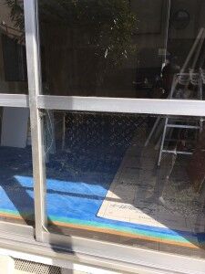 掃き出し窓　ガラス　交換前